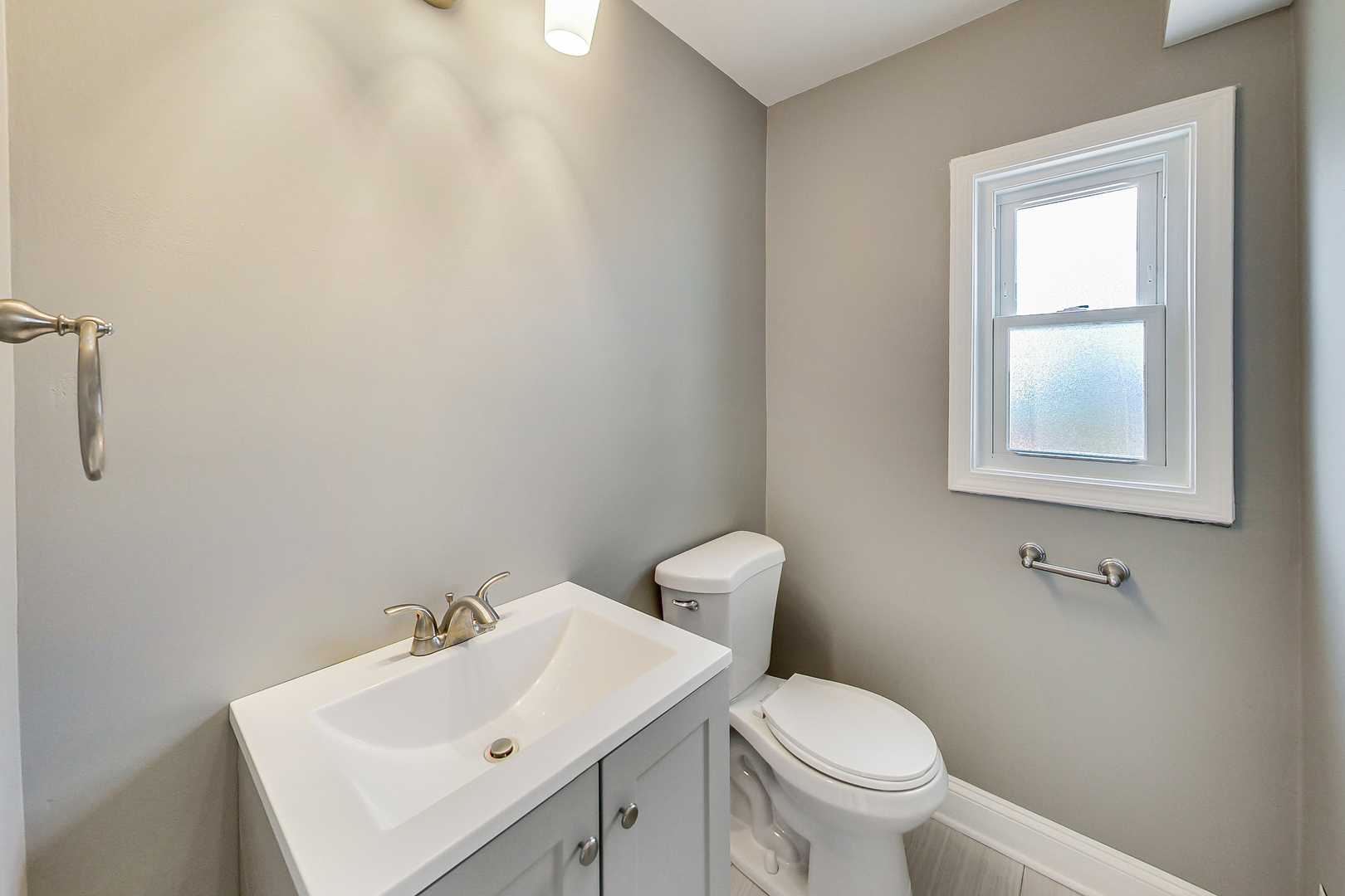 5960 N Mccook Avenue