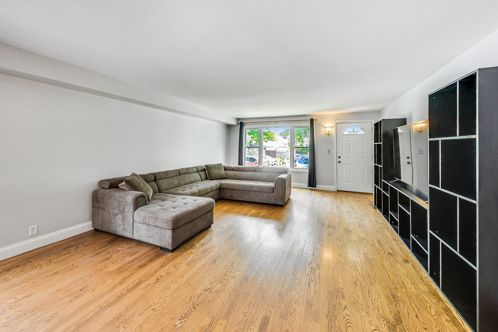 5960 N Mccook Avenue