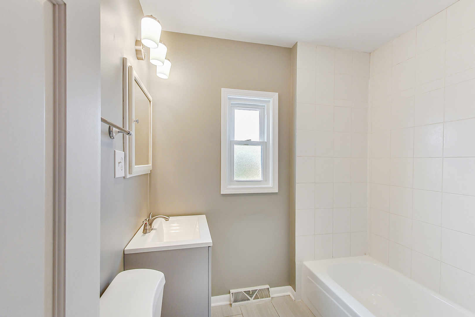 5960 N Mccook Avenue