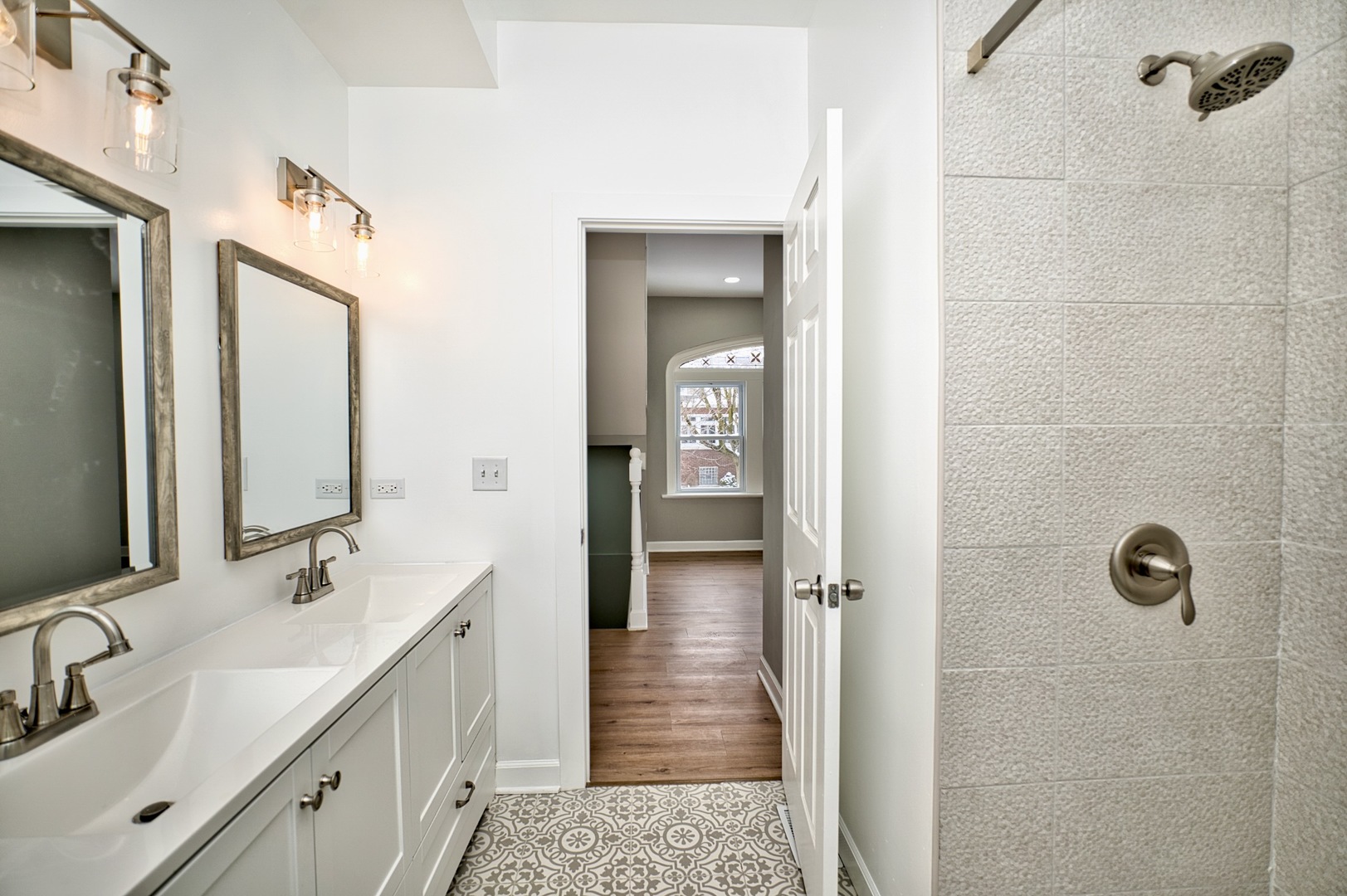 2447 Oak Park Avenue