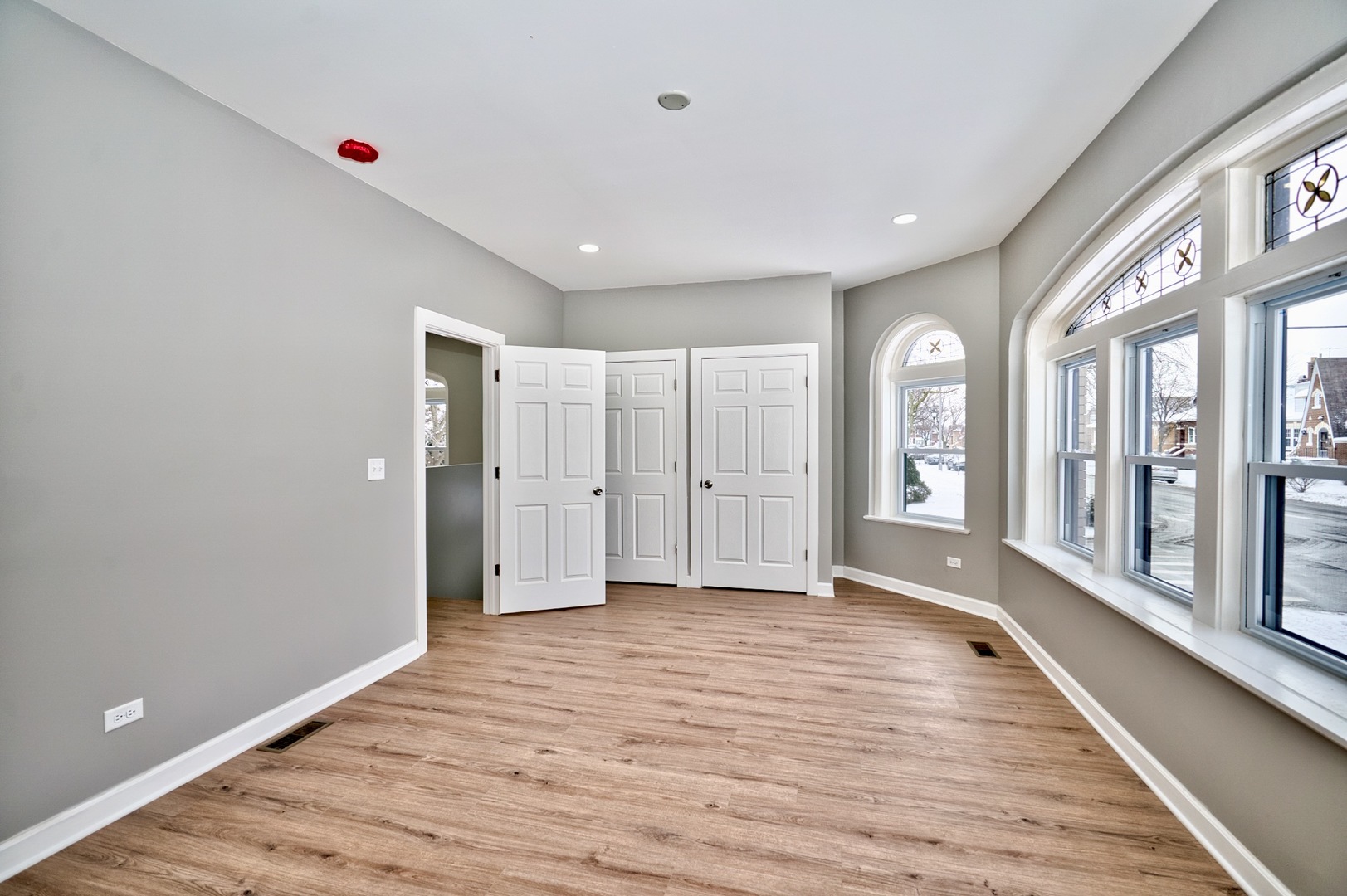 2447 Oak Park Avenue