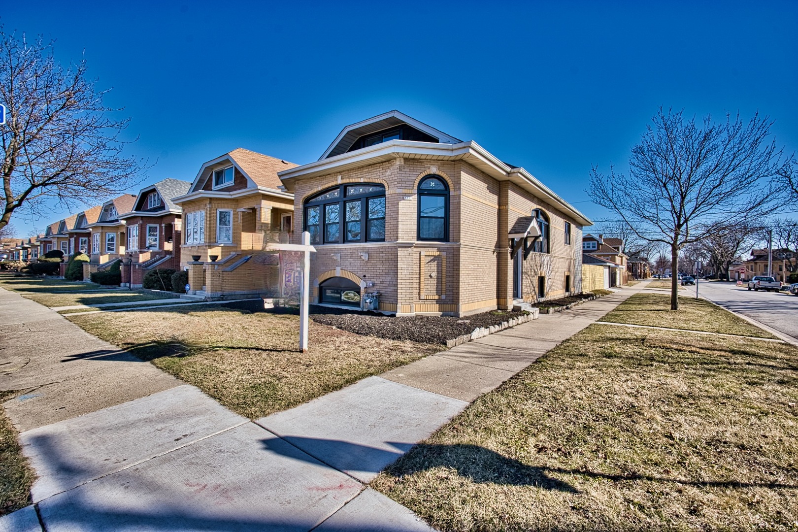 2447 Oak Park Avenue