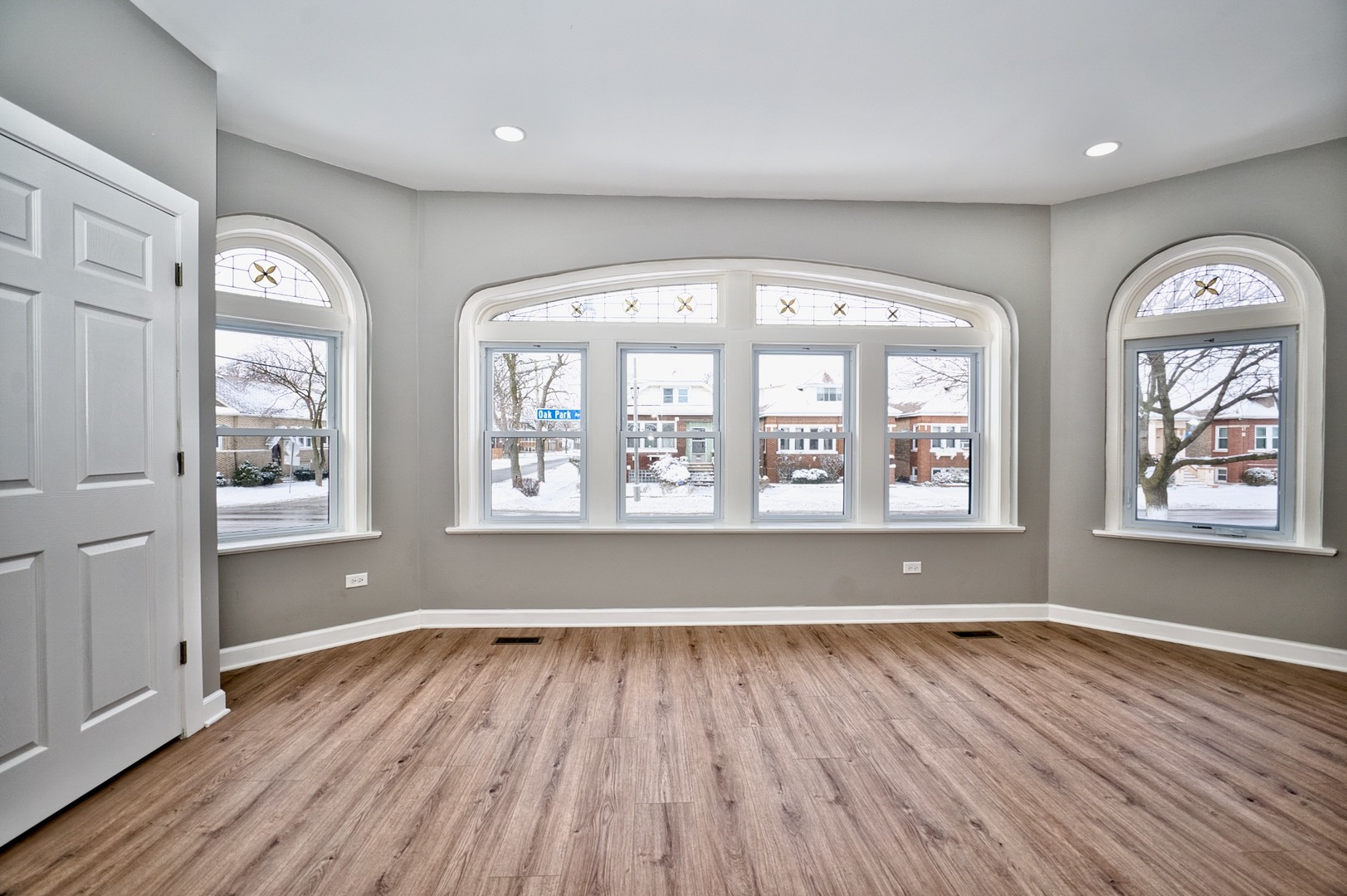 2447 Oak Park Avenue