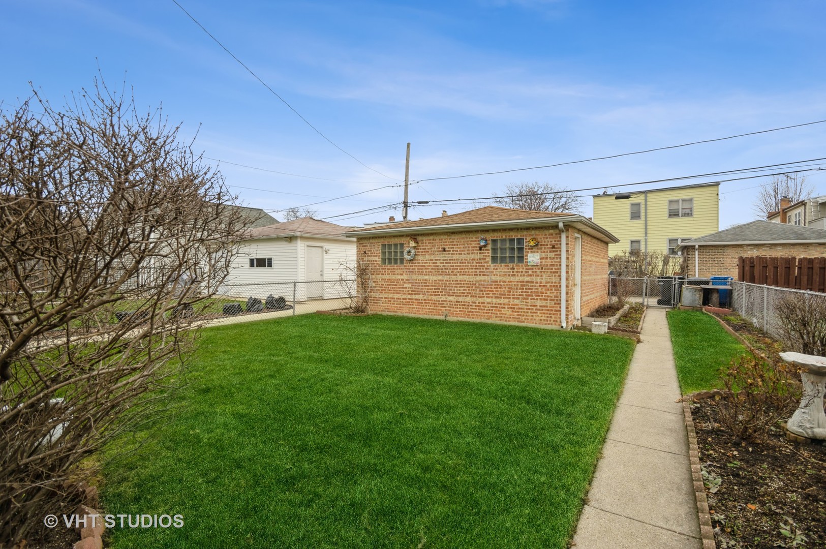 4937 N Austin Avenue