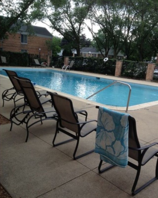 1483 SHERMER Road Unit: 105B