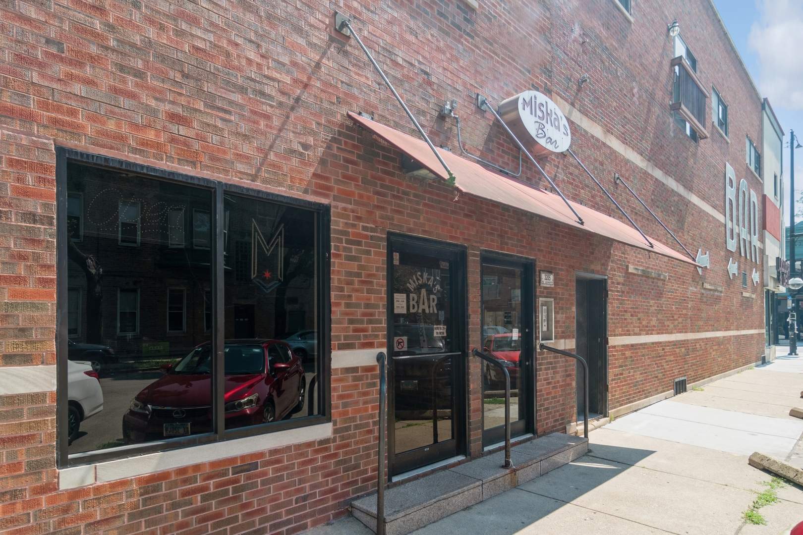 3205 N Leavitt Street Unit: 2