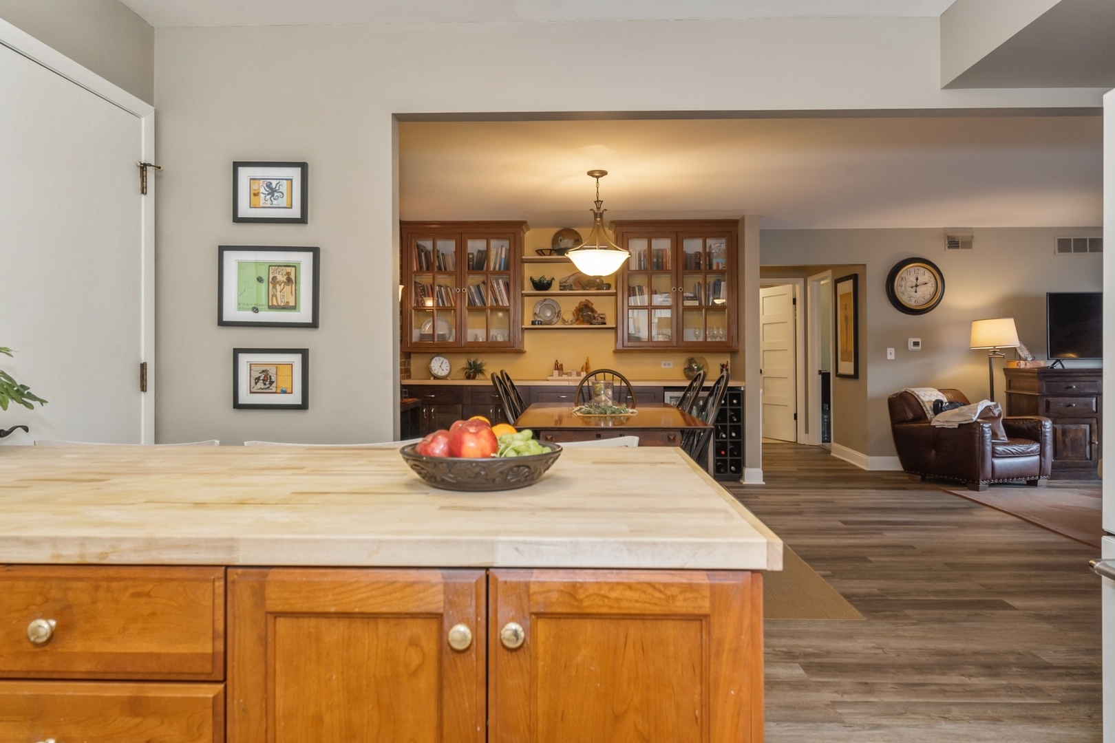 120 S Spruce Avenue Unit: 105