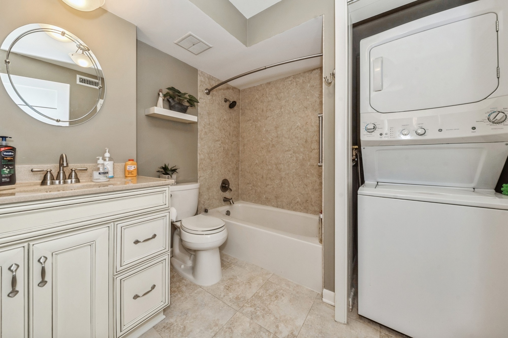 120 S Spruce Avenue Unit: 105