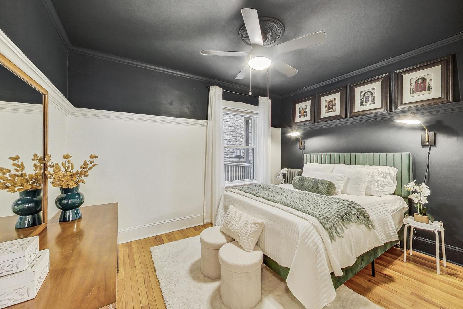 1425 W Summerdale Avenue Unit: 1B