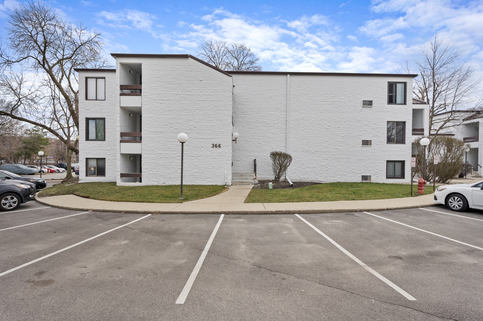 366 W Miner Street Unit: 1A