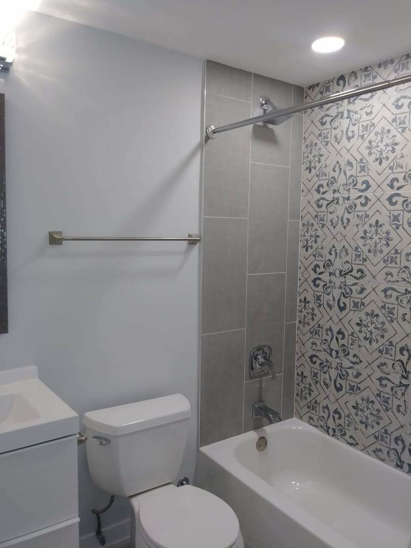 5455 N SHERIDAN Road Unit: 1912