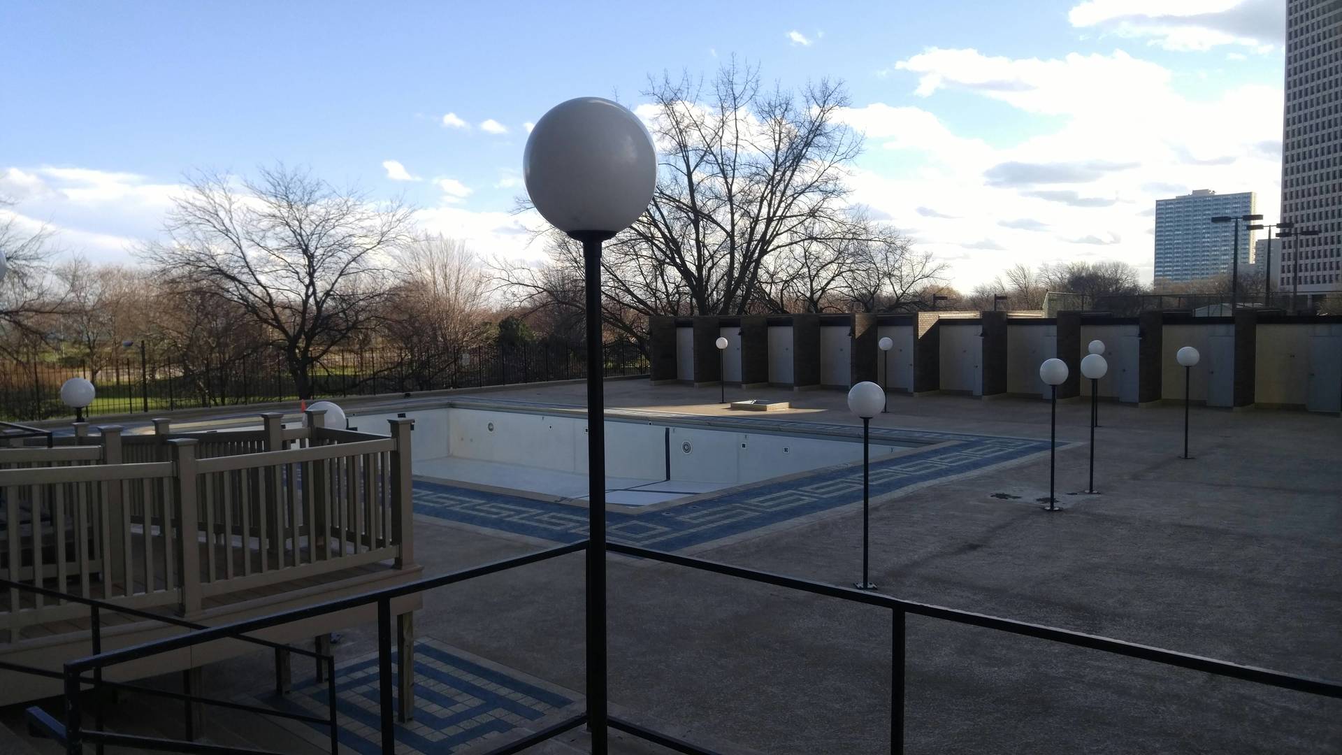 5455 N SHERIDAN Road Unit: 1912