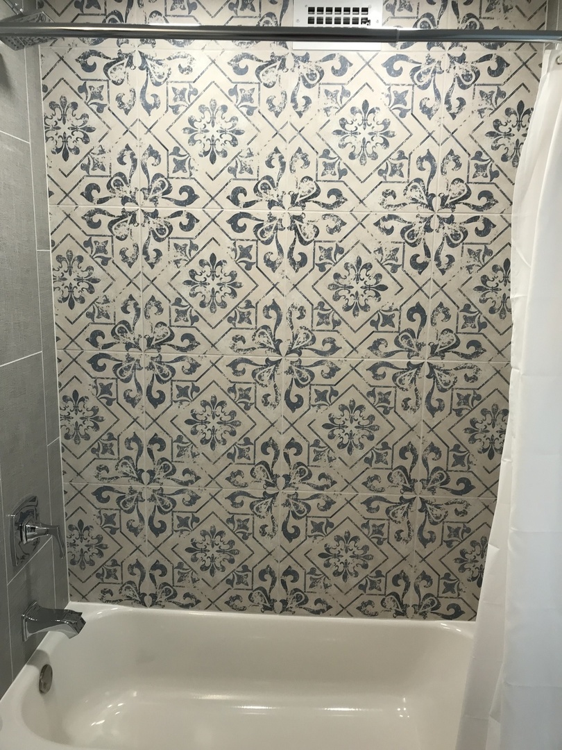 5455 N SHERIDAN Road Unit: 1912