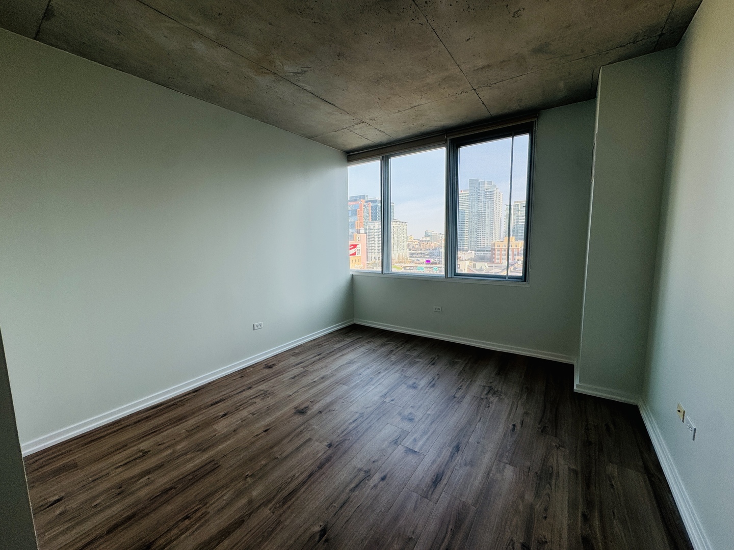 659 W Randolph Street Unit: 907