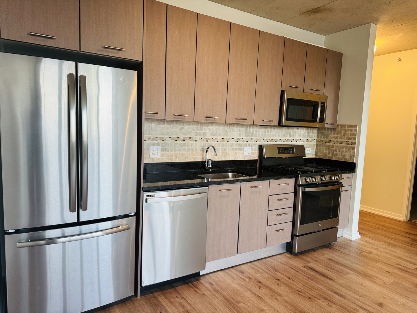 659 W Randolph Street Unit: 907