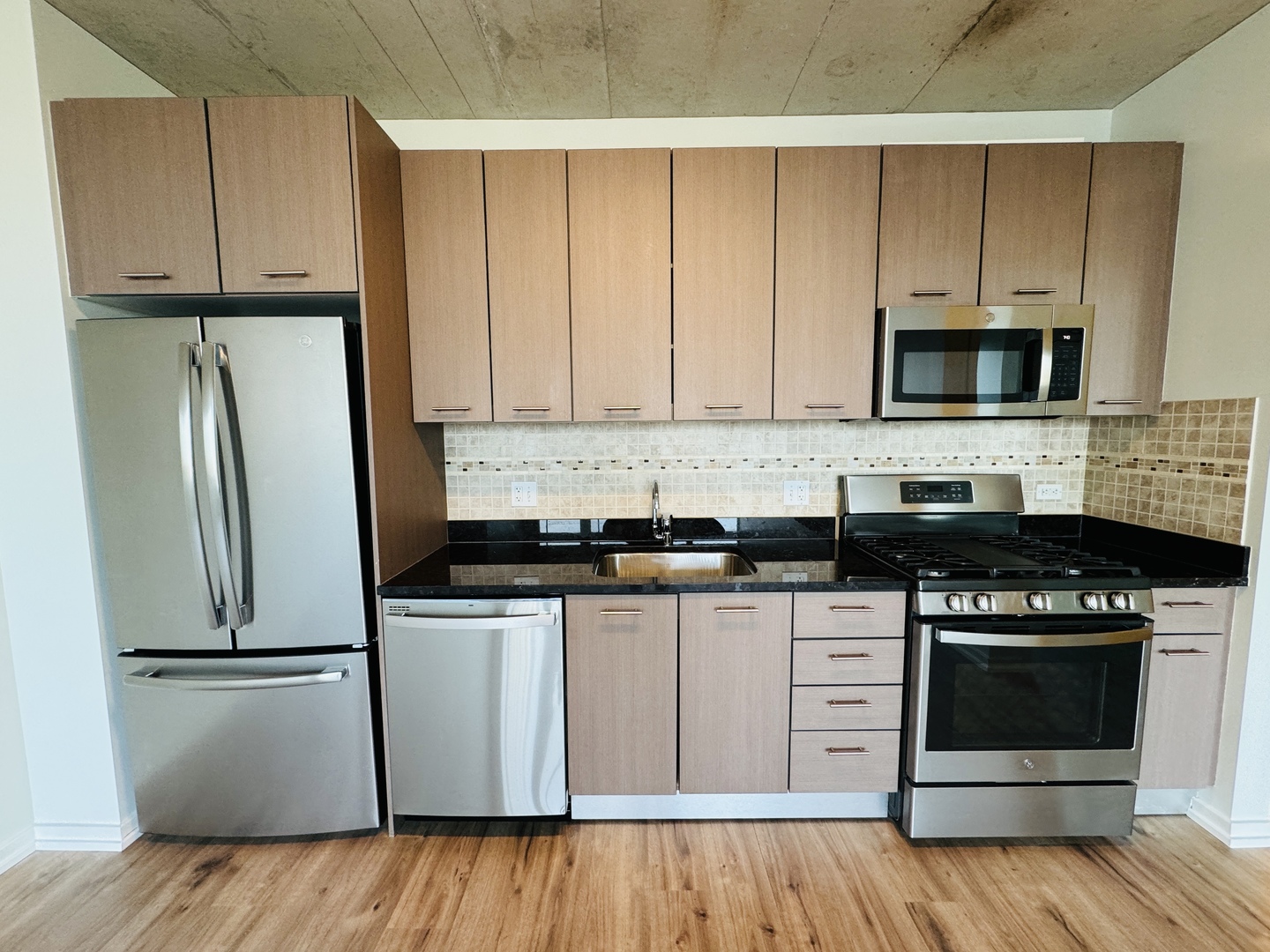 659 W Randolph Street Unit: 907