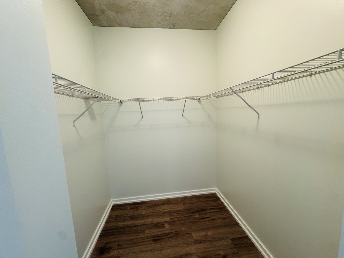 659 W Randolph Street Unit: 907