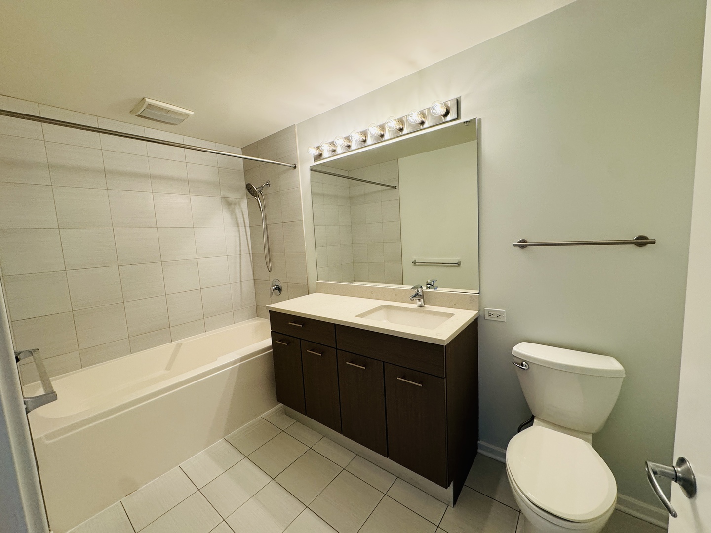 659 W Randolph Street Unit: 907