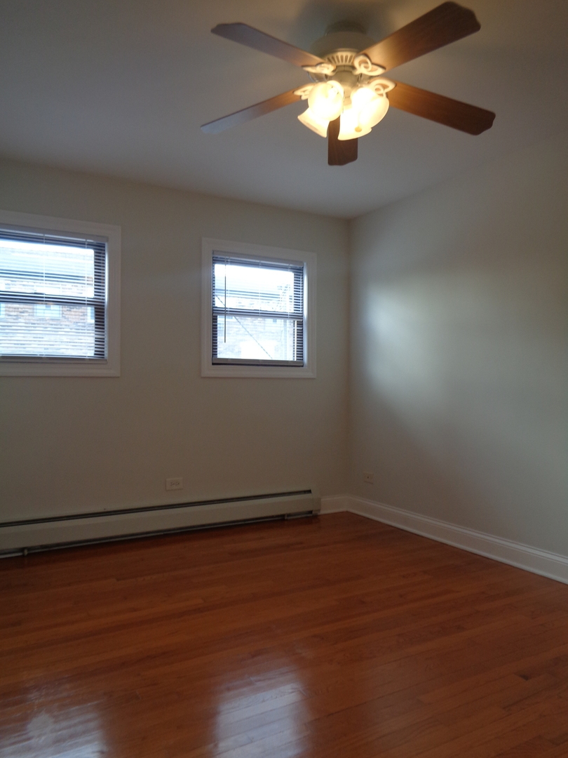 5901 N Naper Avenue Unit: 1D