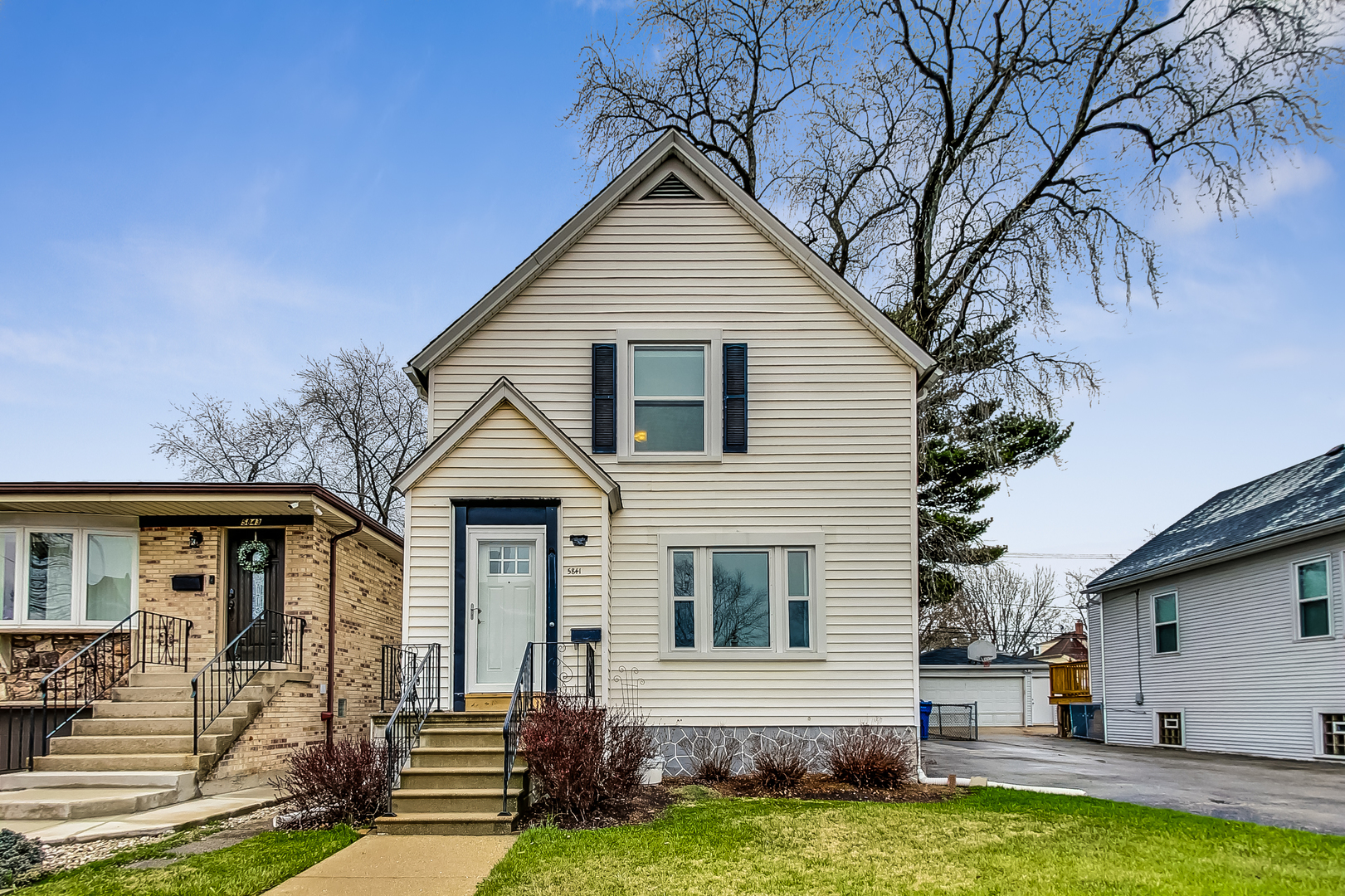 5841 N Harlem Avenue