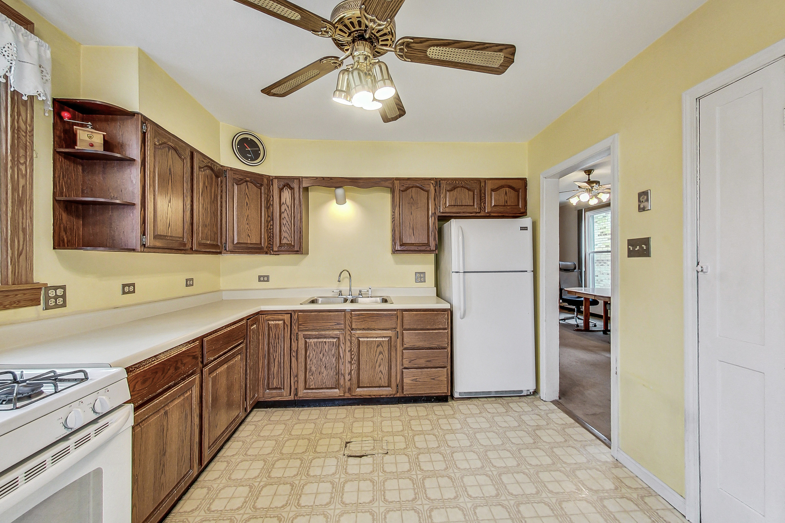 5841 N Harlem Avenue