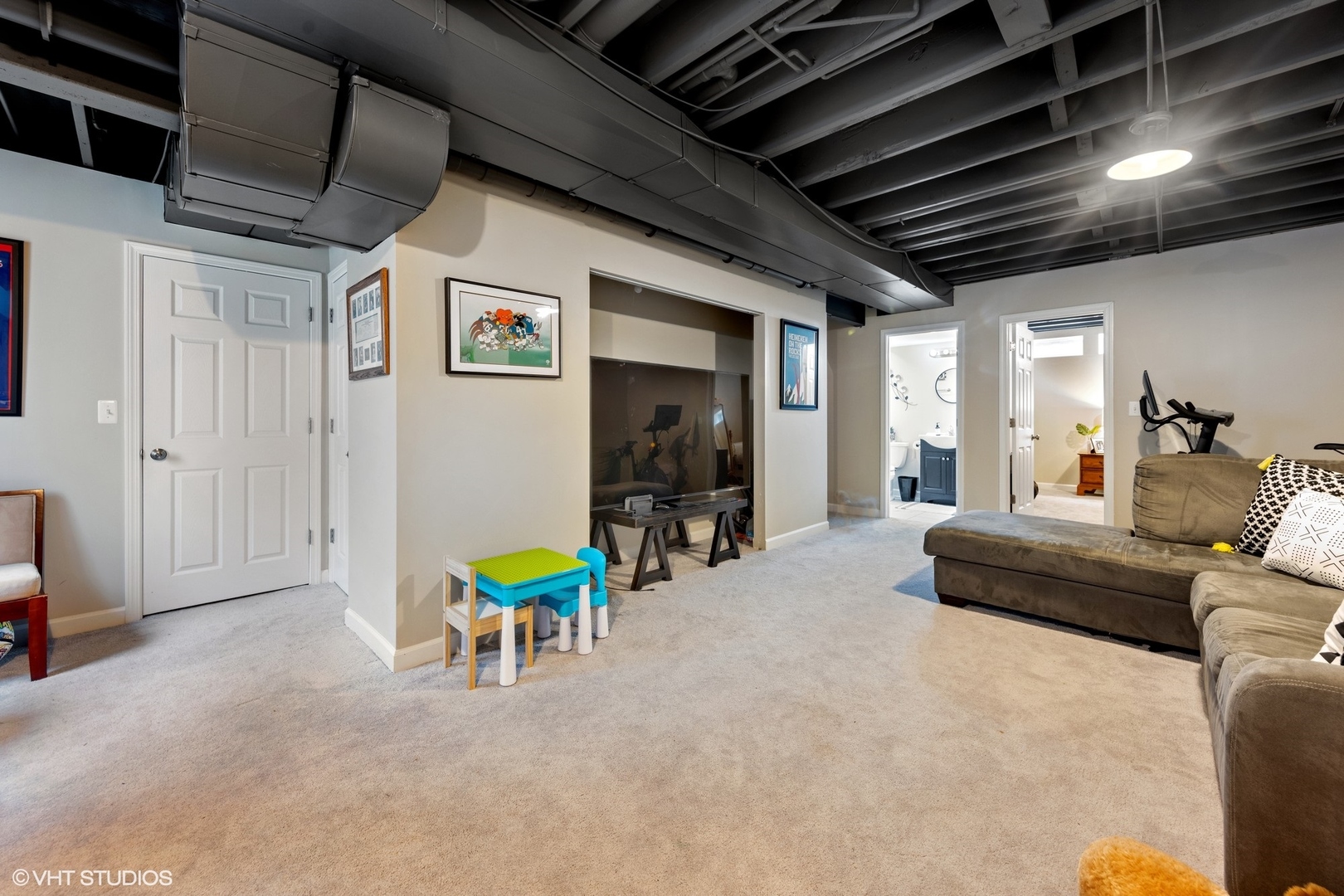 110 IROQUOIS Drive