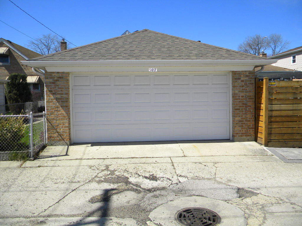 5017 N Natchez Avenue