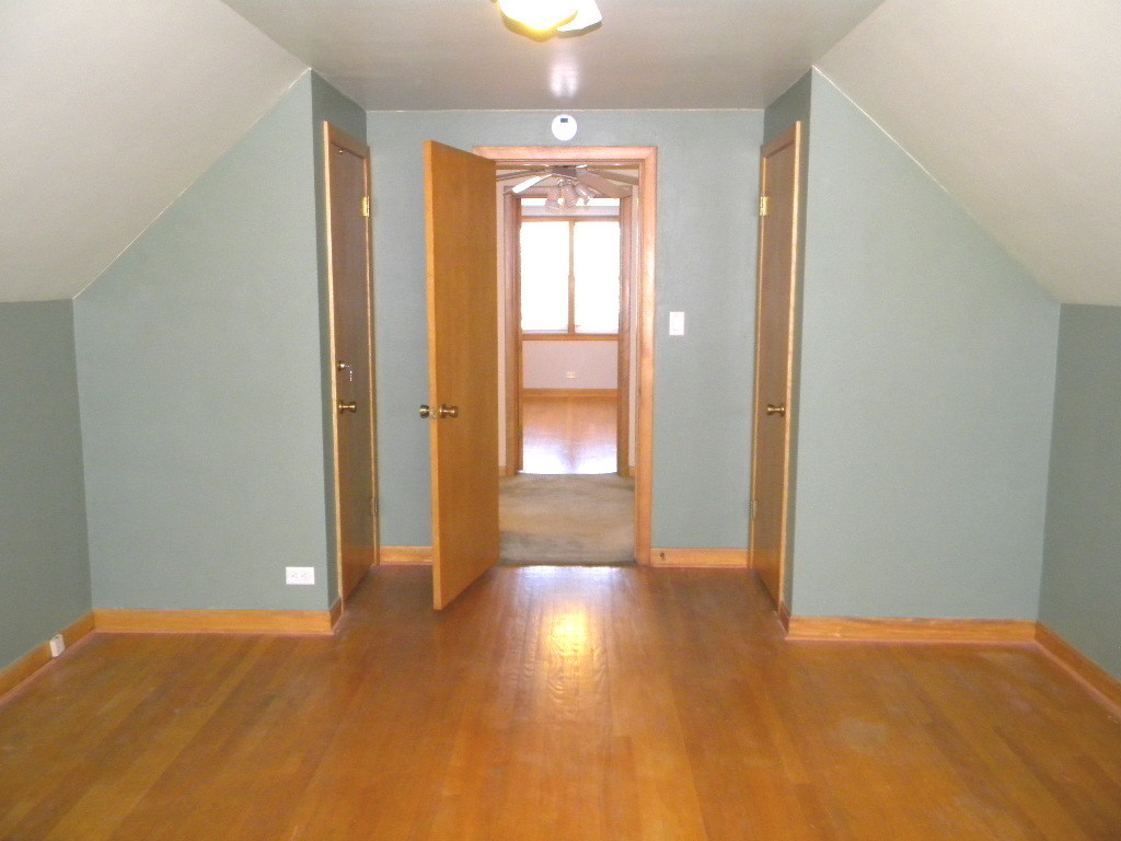 5017 N Natchez Avenue