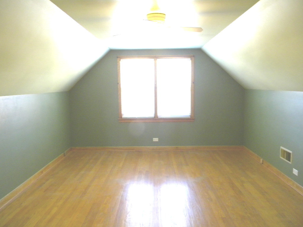 5017 N Natchez Avenue