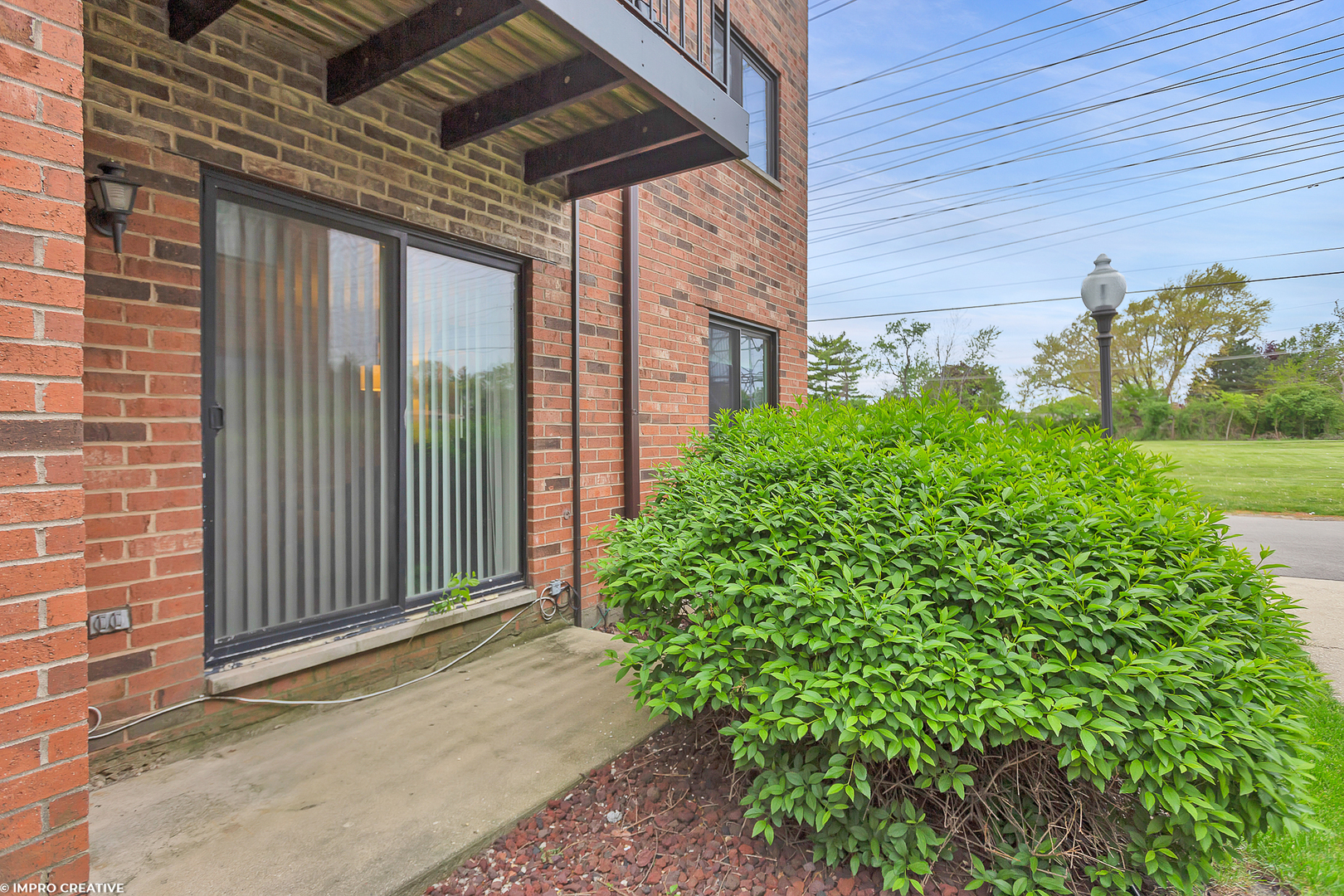 1779 W Algonquin Road Unit: 1B