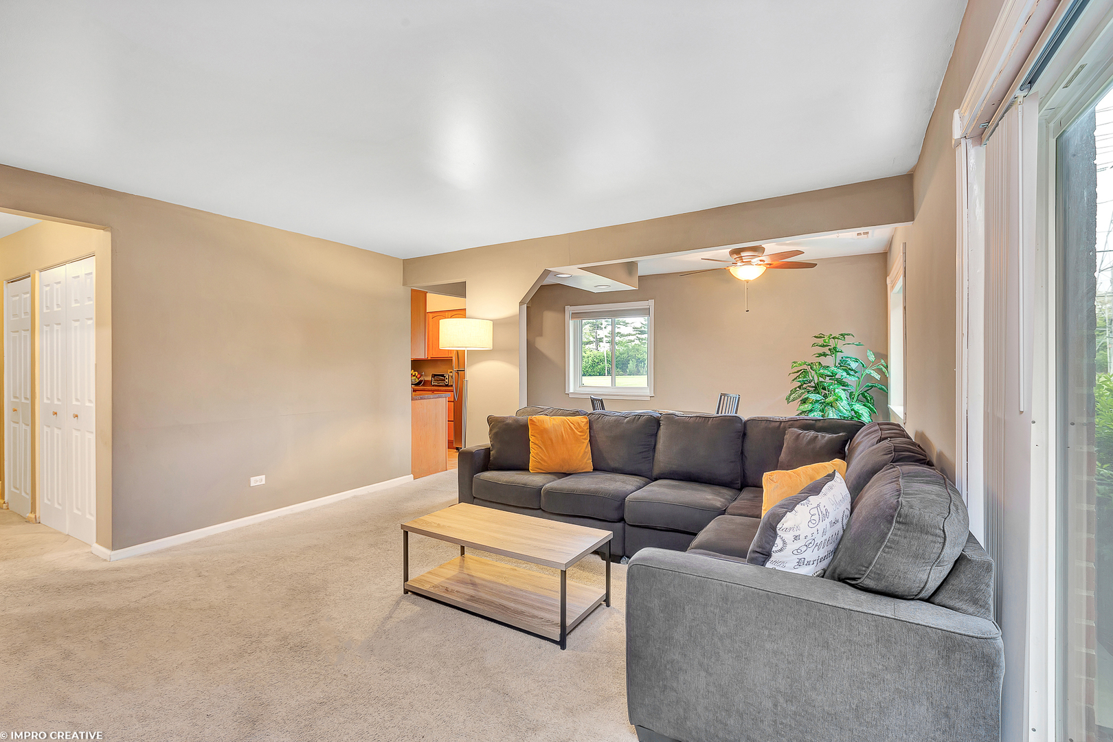 1779 W Algonquin Road Unit: 1B