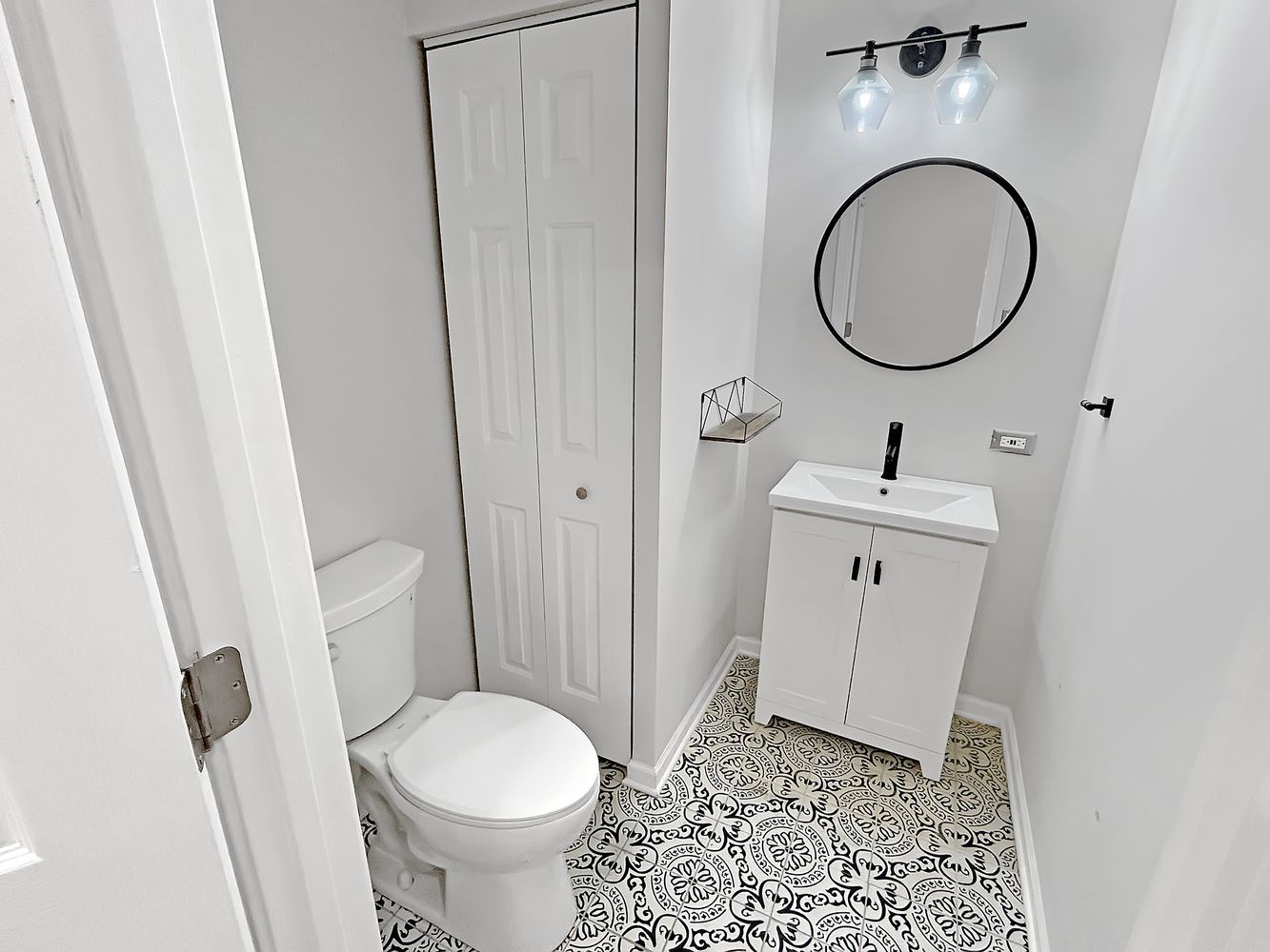 7521 Brown Avenue Unit: G