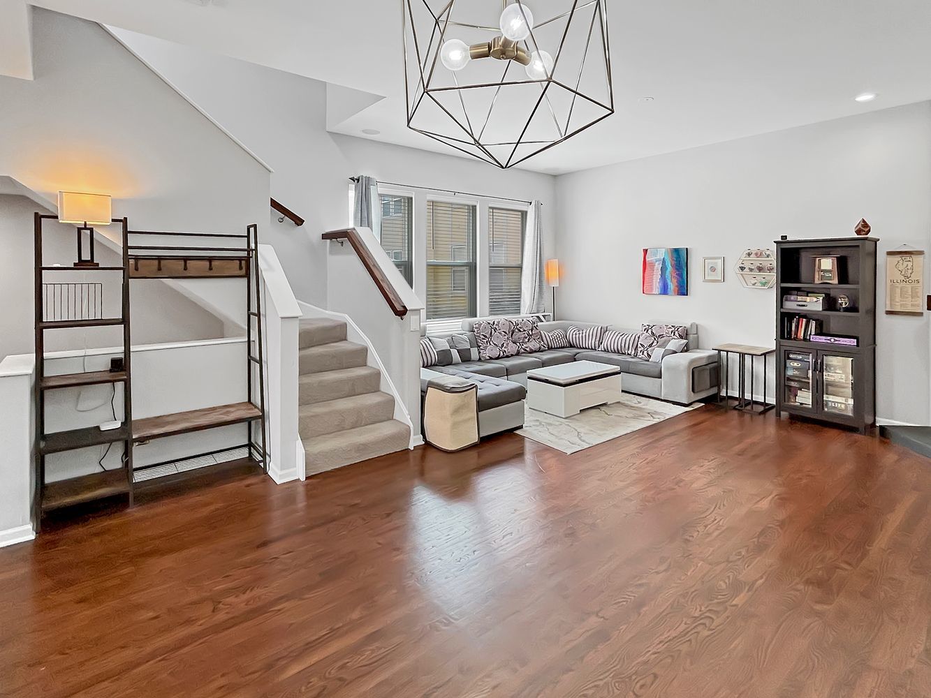 7521 Brown Avenue Unit: G