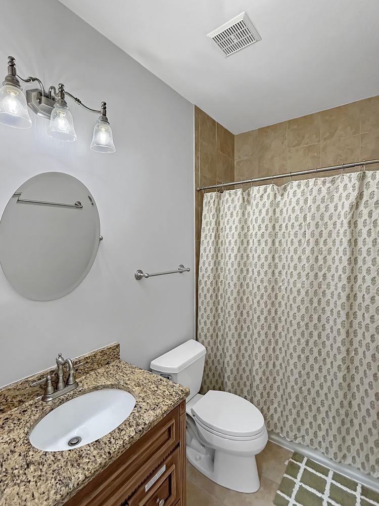 7521 Brown Avenue Unit: G