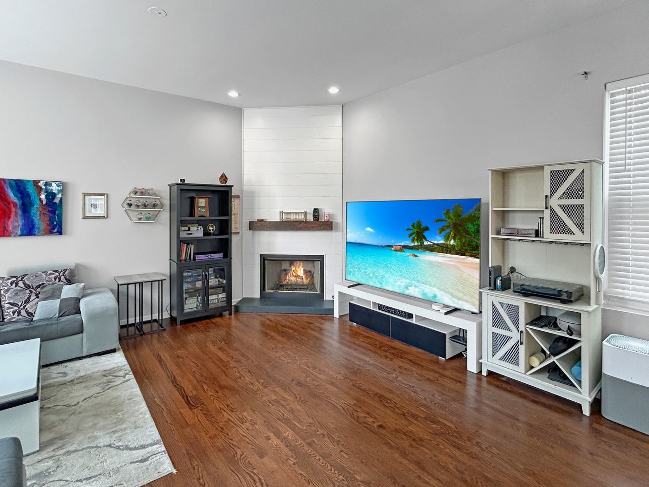 7521 Brown Avenue Unit: G