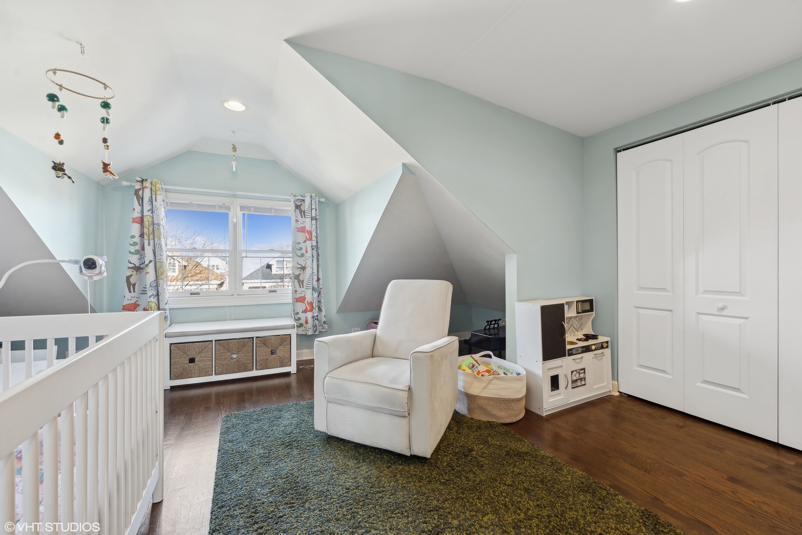 5919 W Wilson Avenue