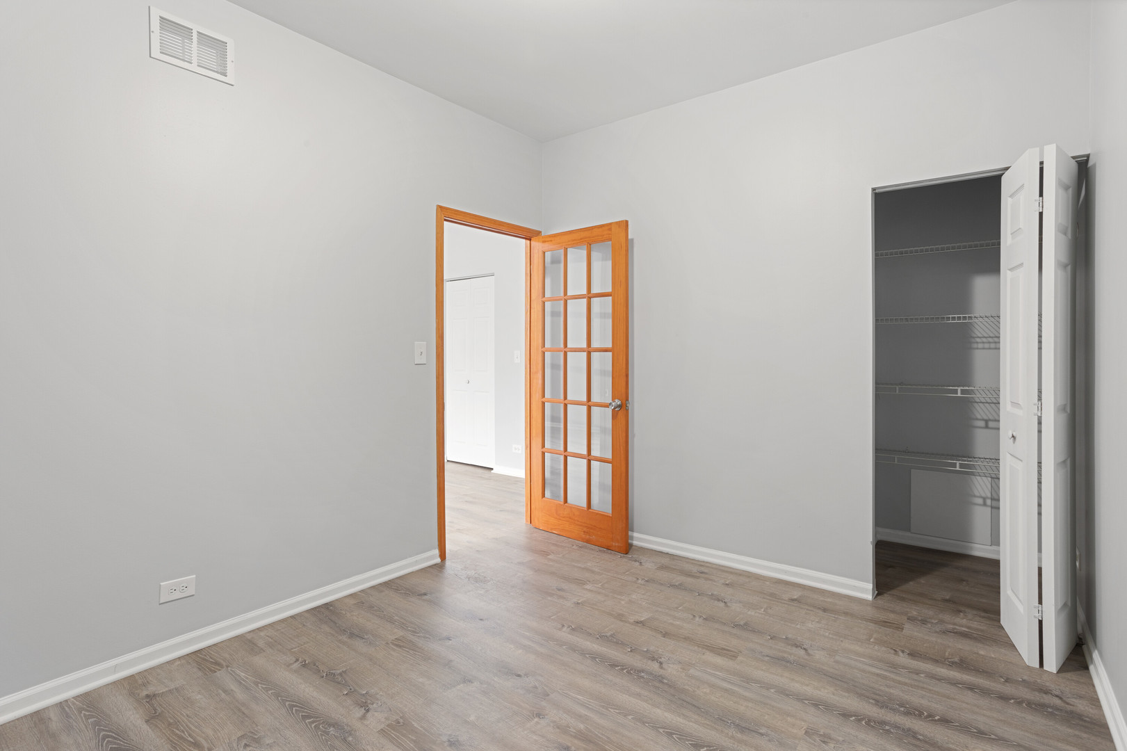 2451 W Howard Street Unit: 603