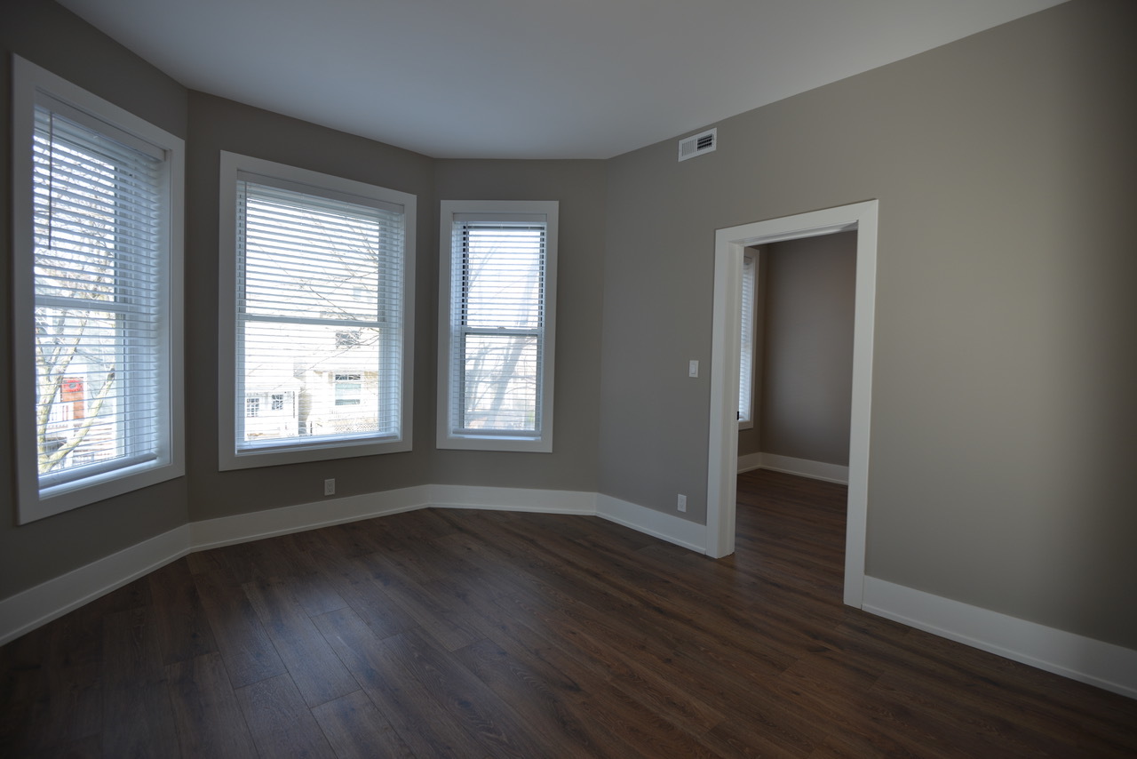 4113 N Damen Avenue Unit: 2F