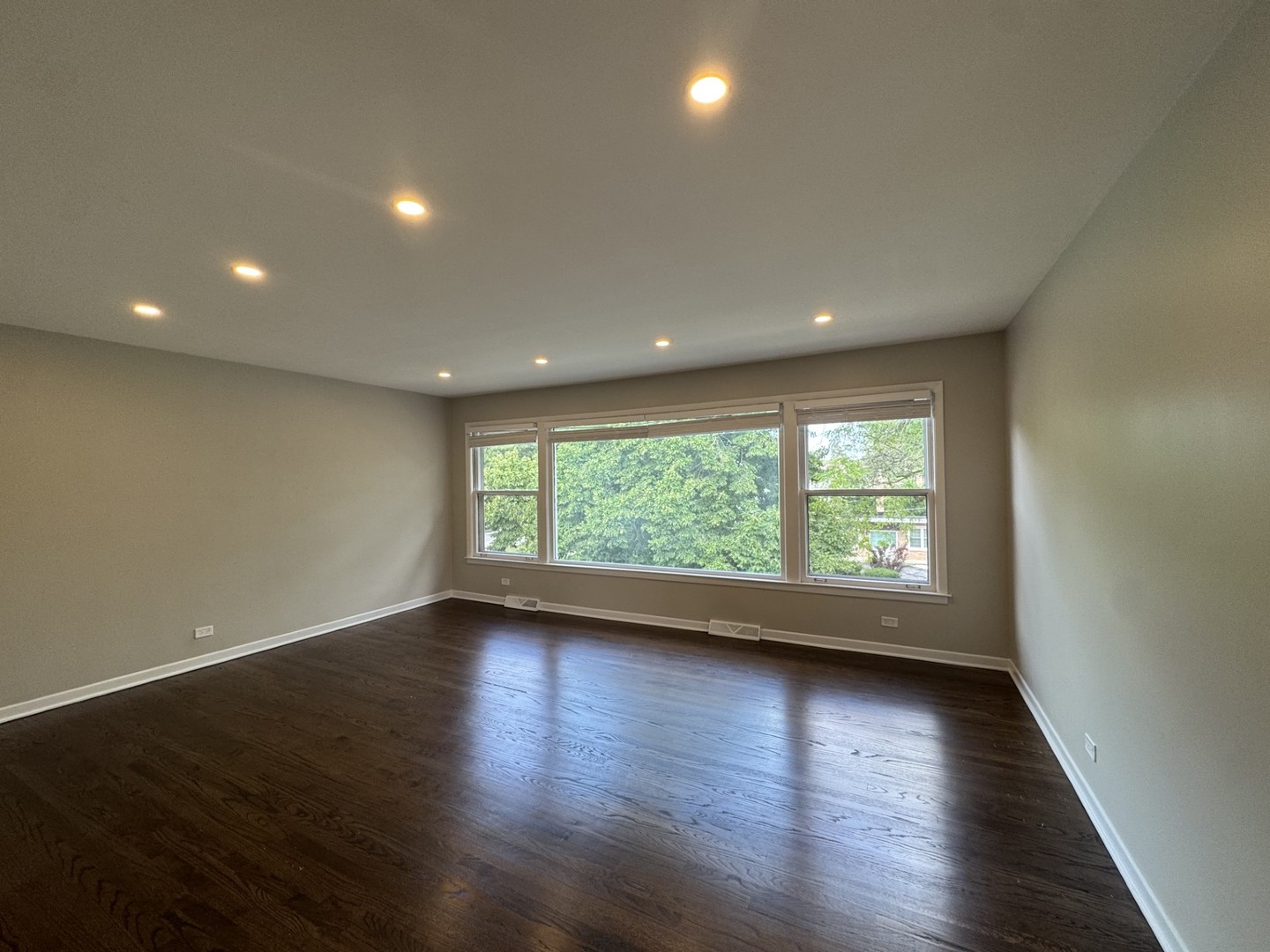 6752 N East Prairie Road Unit: 3