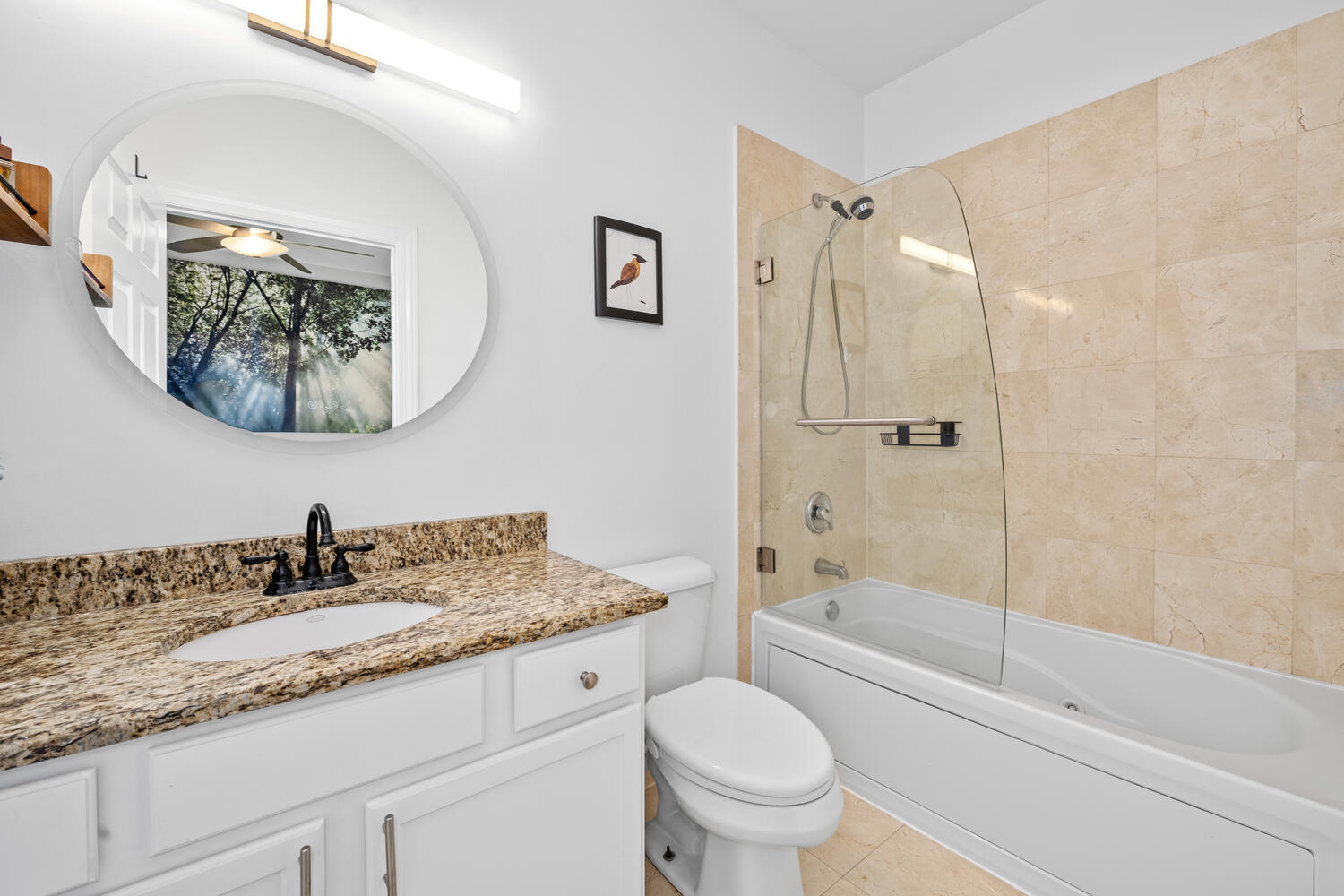 2207 N Western Avenue Unit: 2C