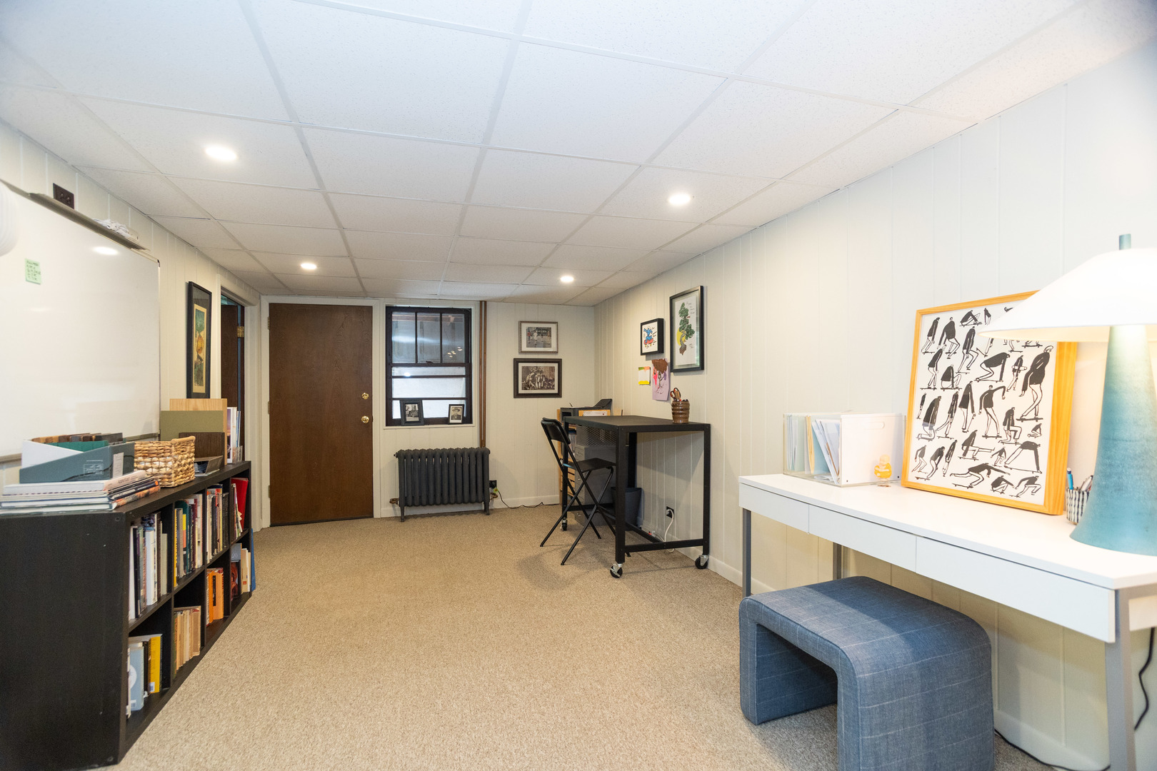 1729 W Beverly Glen Parkway