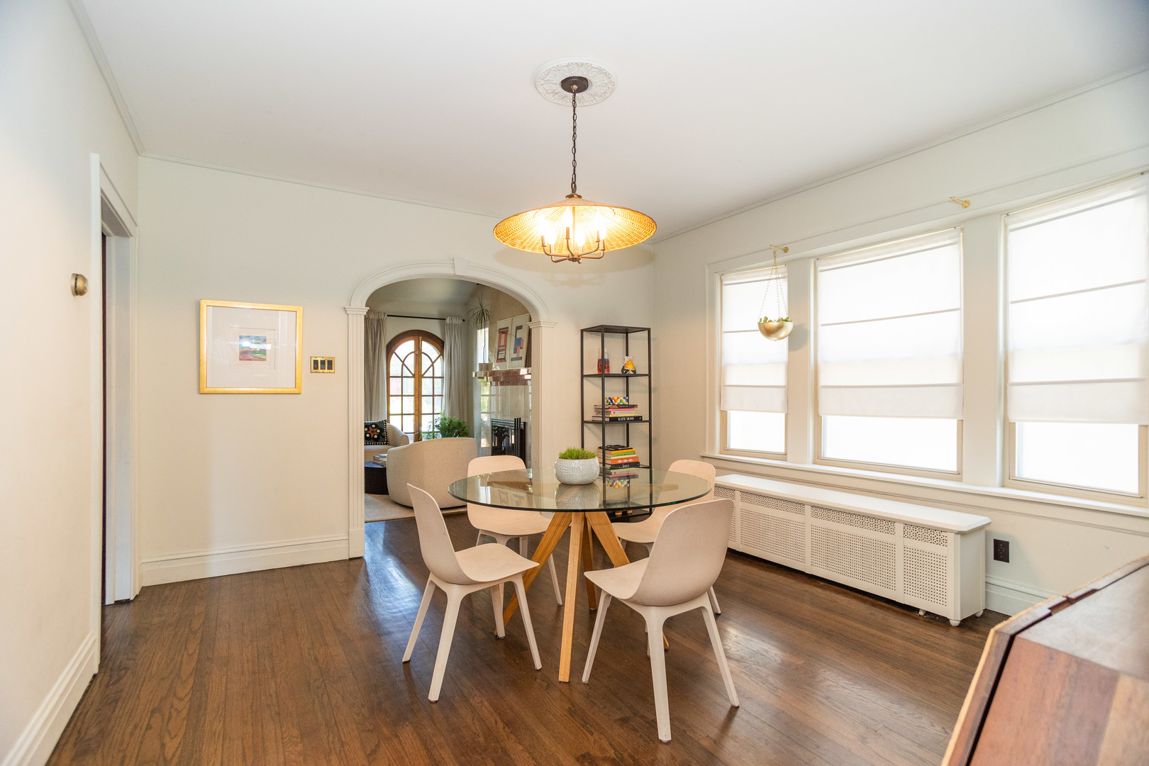 1729 W Beverly Glen Parkway