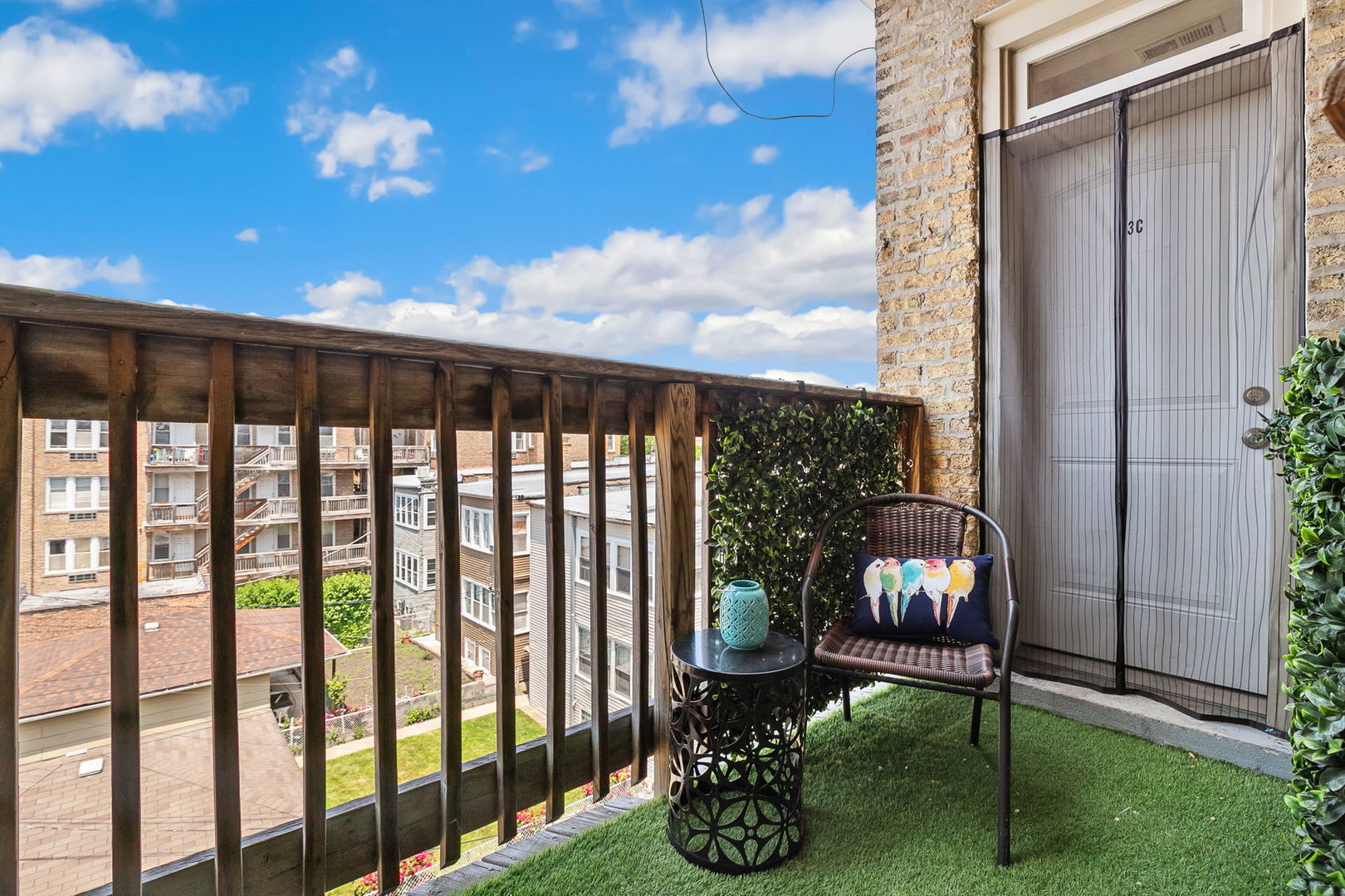 2438 N Hamlin Avenue Unit: 3D