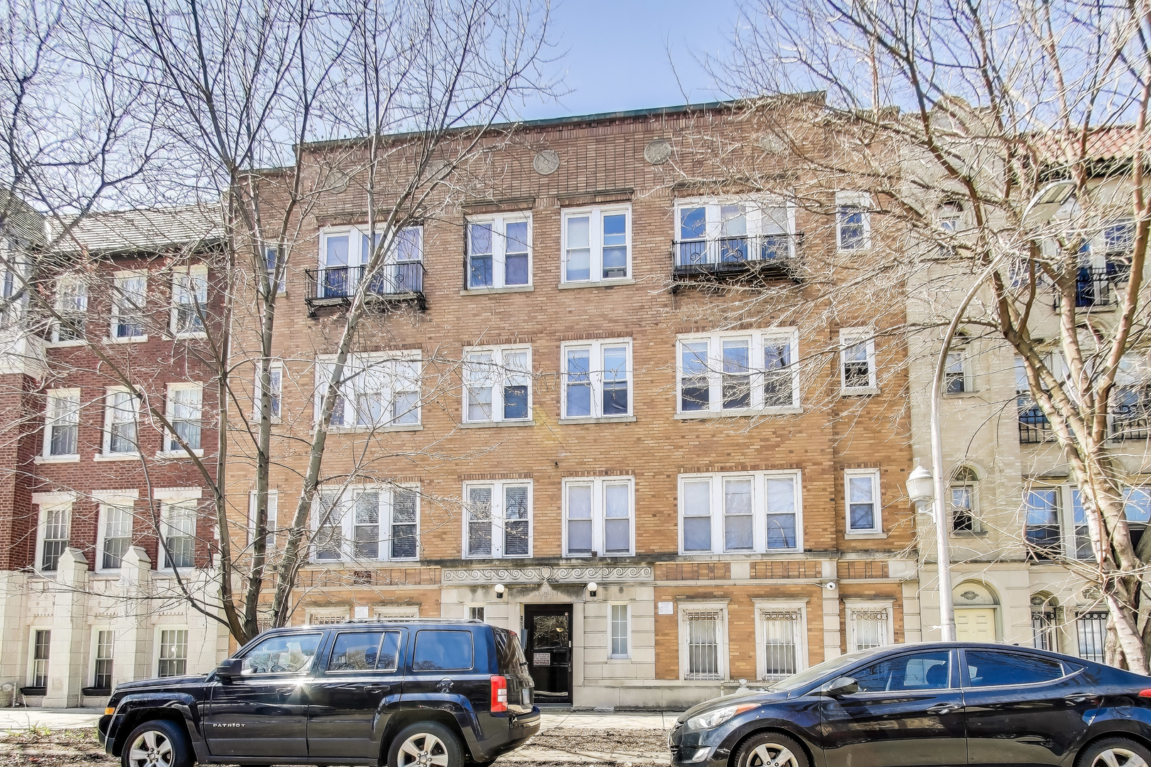 6812 N Wayne Avenue Unit: 2E