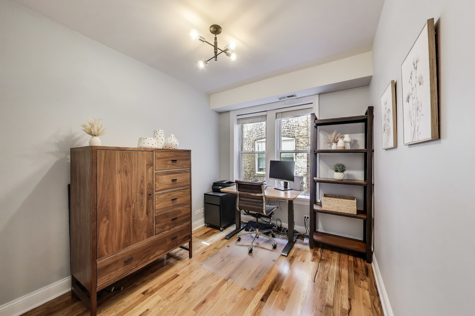 6812 N Wayne Avenue Unit: 2E