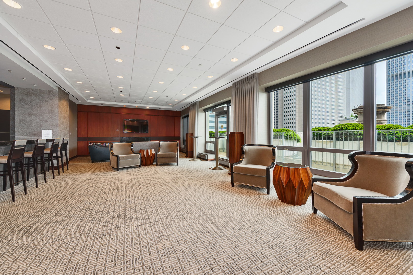 130 N Garland Court Unit: 1411-1412