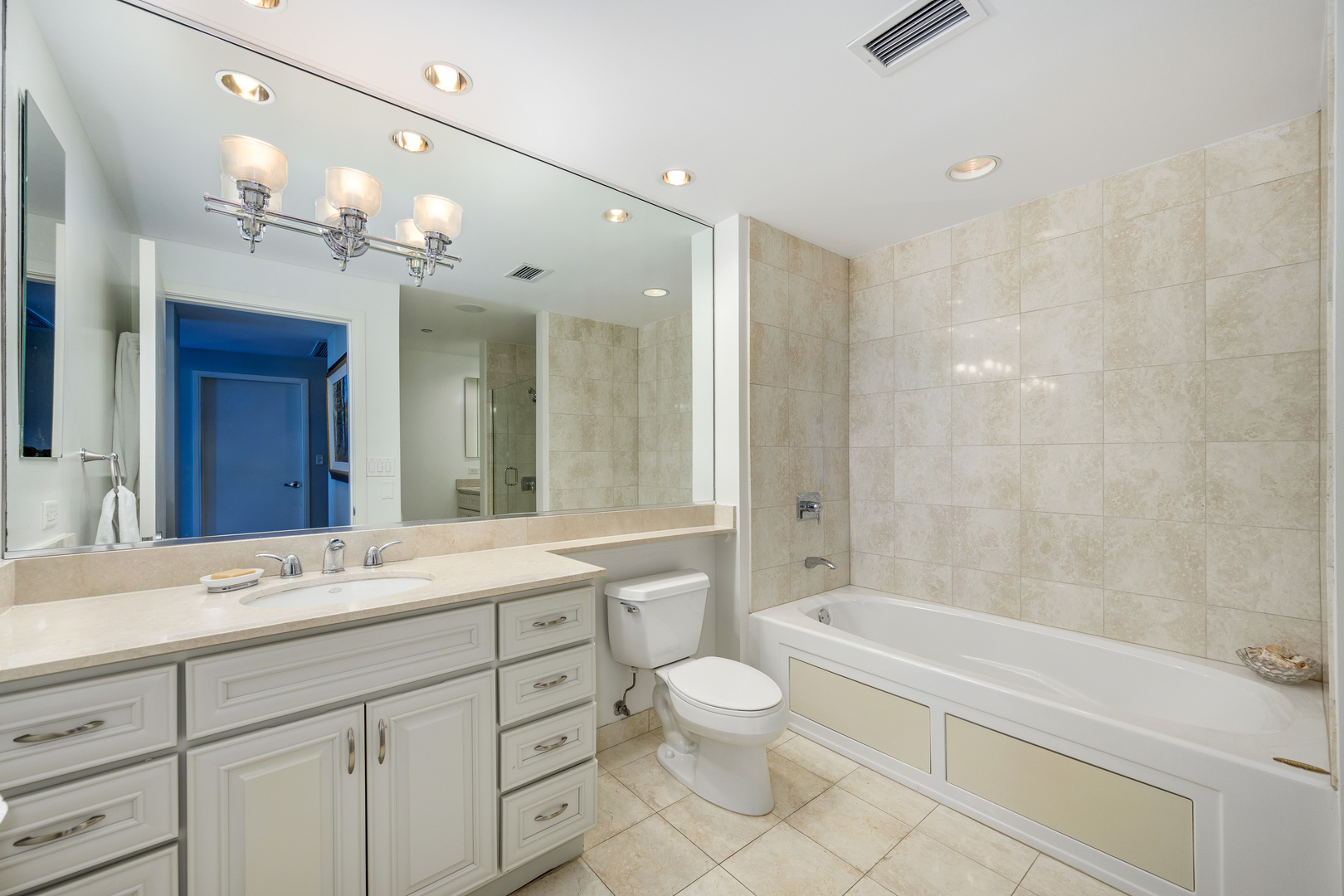 130 N Garland Court Unit: 1411-1412