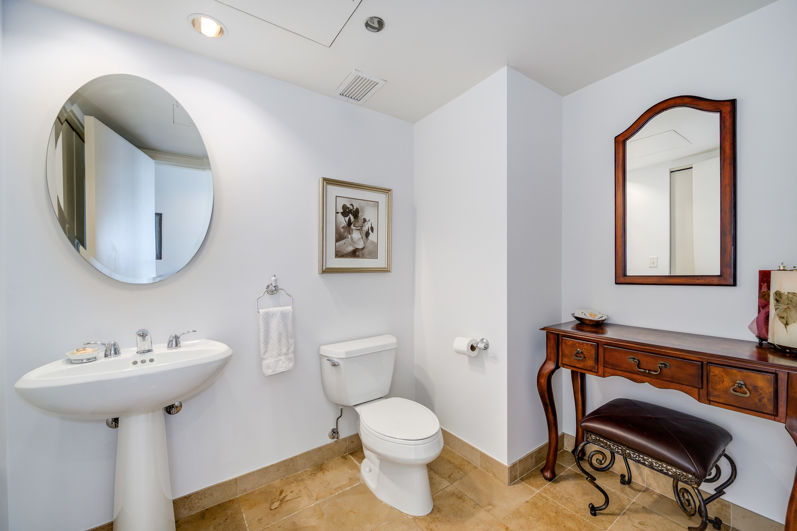 130 N Garland Court Unit: 1411-1412