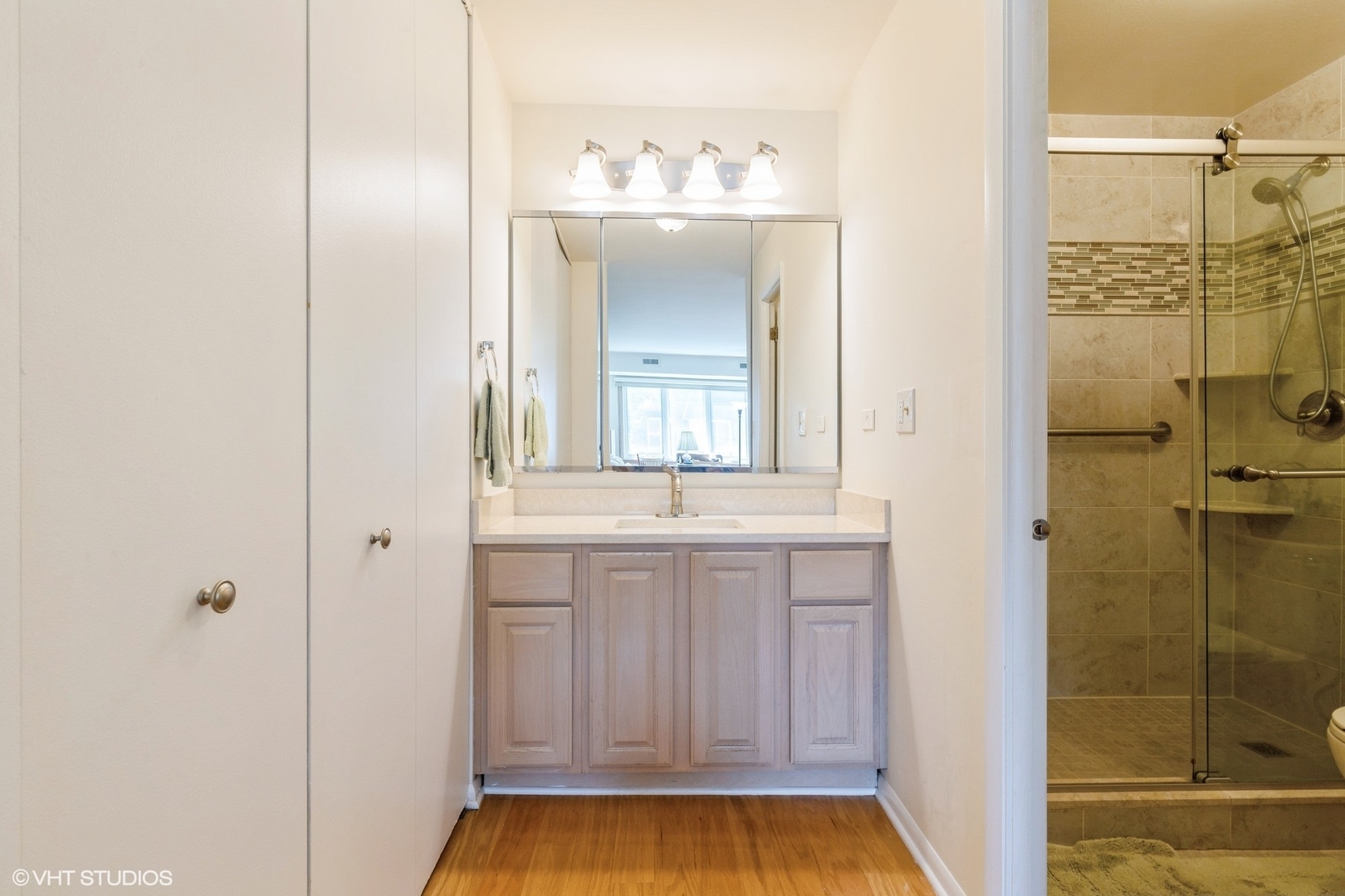 2420 W Talcott Road Unit: 213