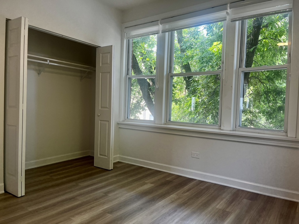 5325 N Damen Avenue Unit: 2N